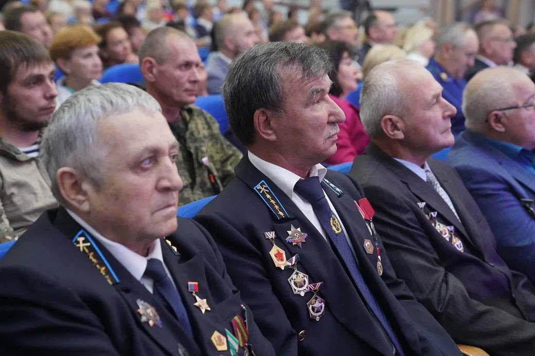Губернатор Кузбасса Илья Середюк поздравил Березовский с 60-летием города и Днем шахтера