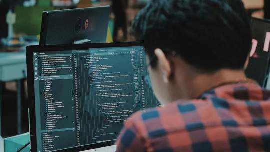 Россиян предупредили о хакерских атаках через WinRAR Россиян предупредили о хакерских атаках через WinRAR