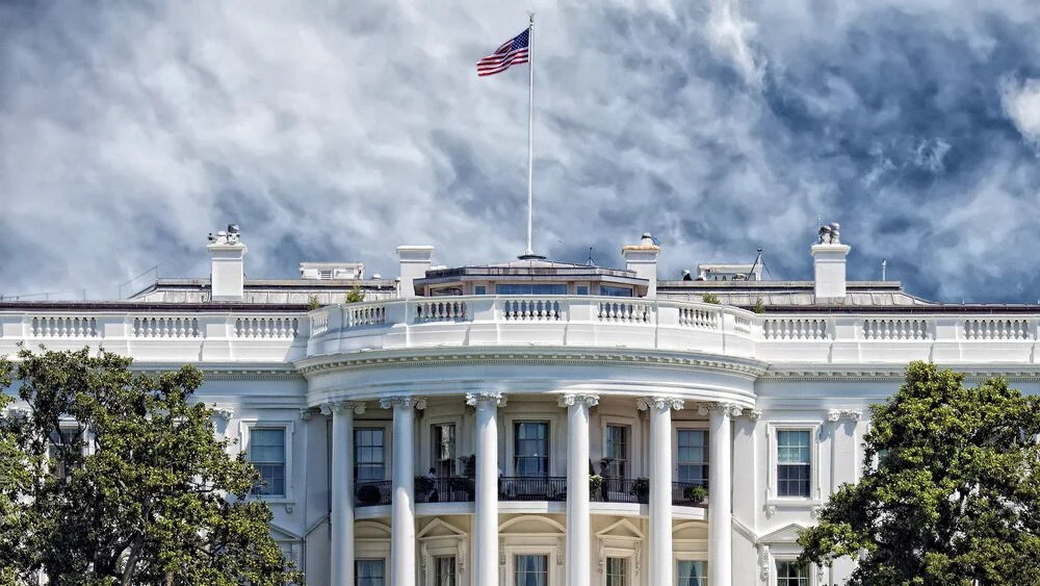 Белый дом может финансировать вузы, поддерживающие Трампа, пишет WP