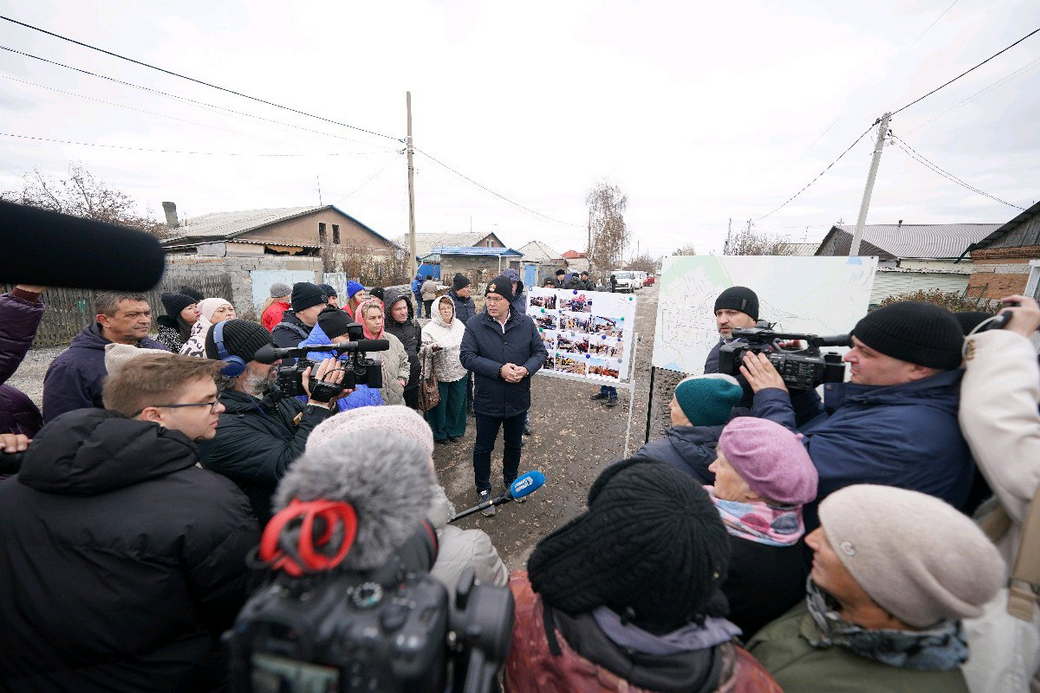 В Белове продолжаются работы по осушению подтопленных территорий частного сектора