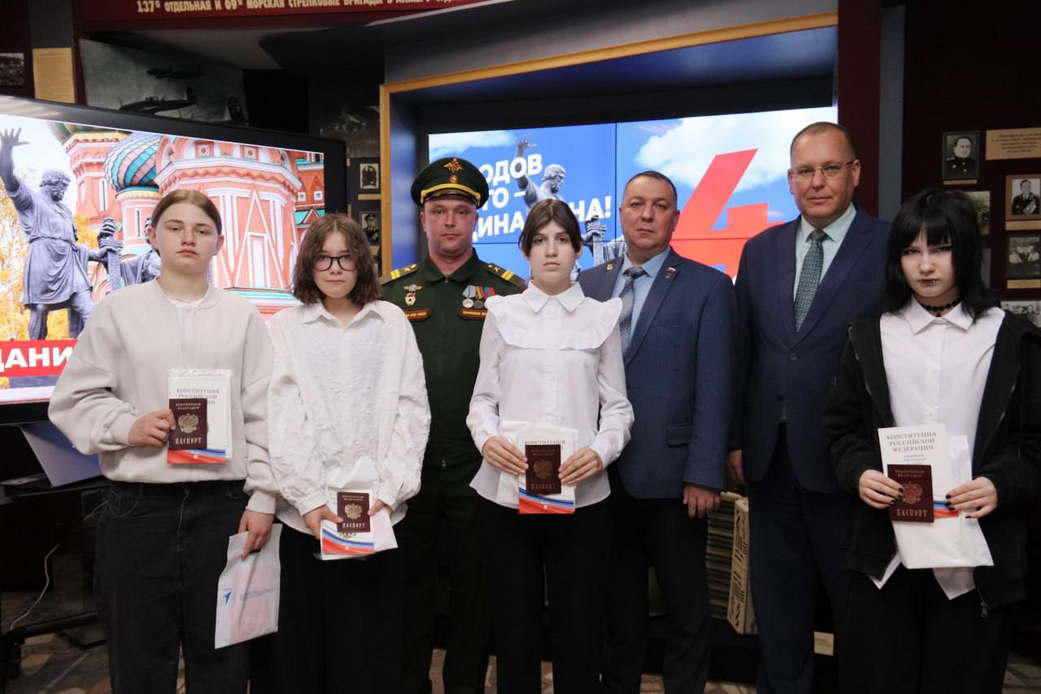 Участники программы «СВОи Герои. КуZбасс» на практике изучают различные сферы управленческой деятельности