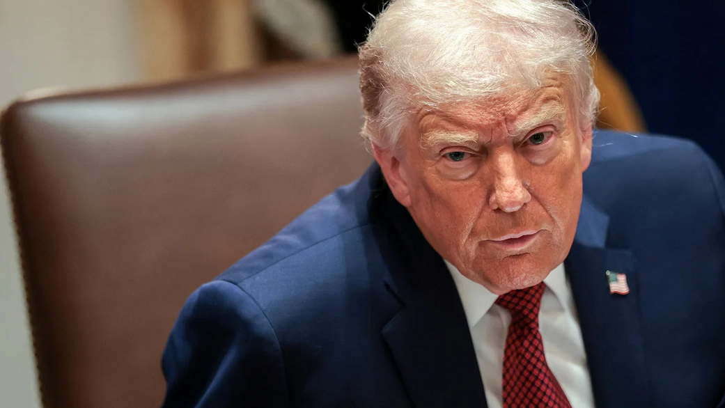 Трамп заявил о готовности США прийти на помощь «мирным протестующим» в Иране