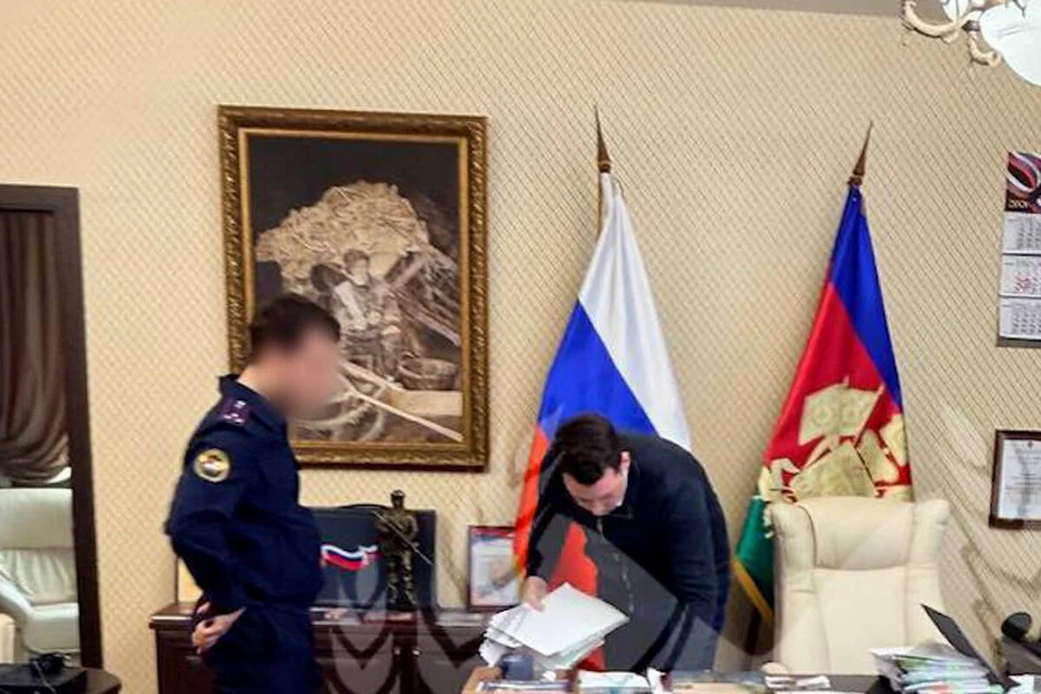 У судившегося с пенсионеркой главы Приморско-Ахтарска прошли обыски