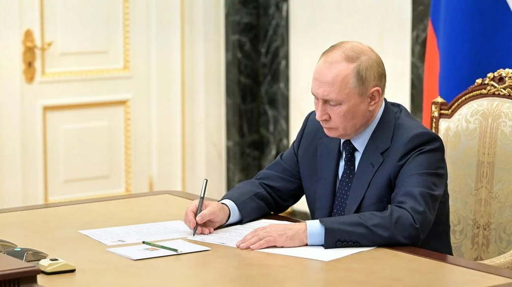 Путин ратифицировал соглашение с Белоруссией о защите граждан