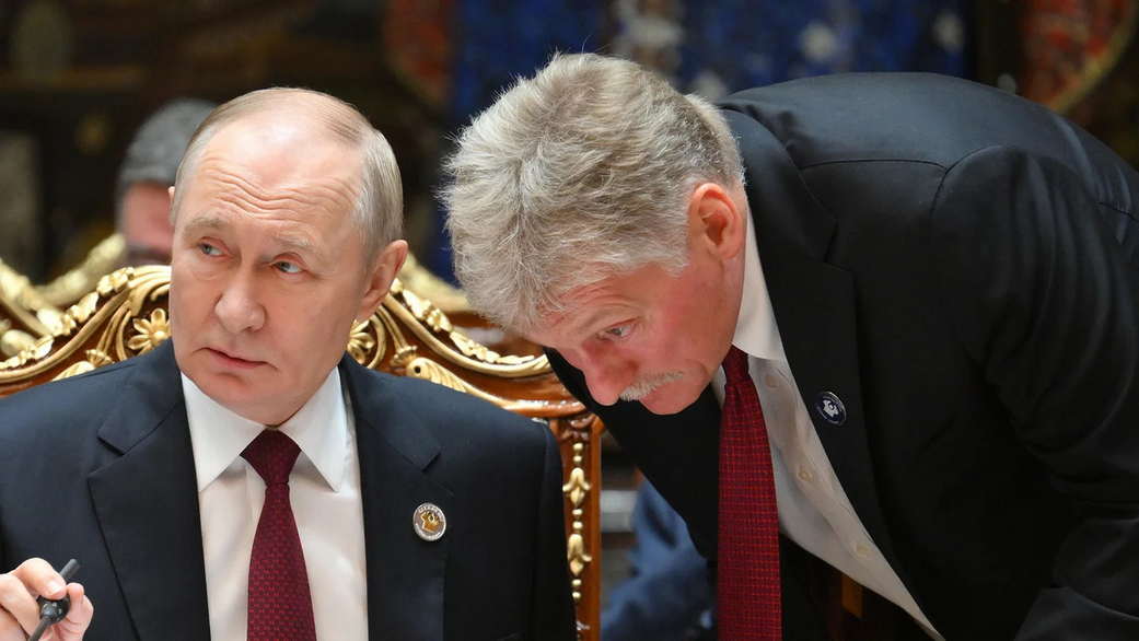 Песков: Кремль не планирует судиться из-за масок с лицом Путина Песков: Кремль не планирует судиться из-за масок с лицом Путина