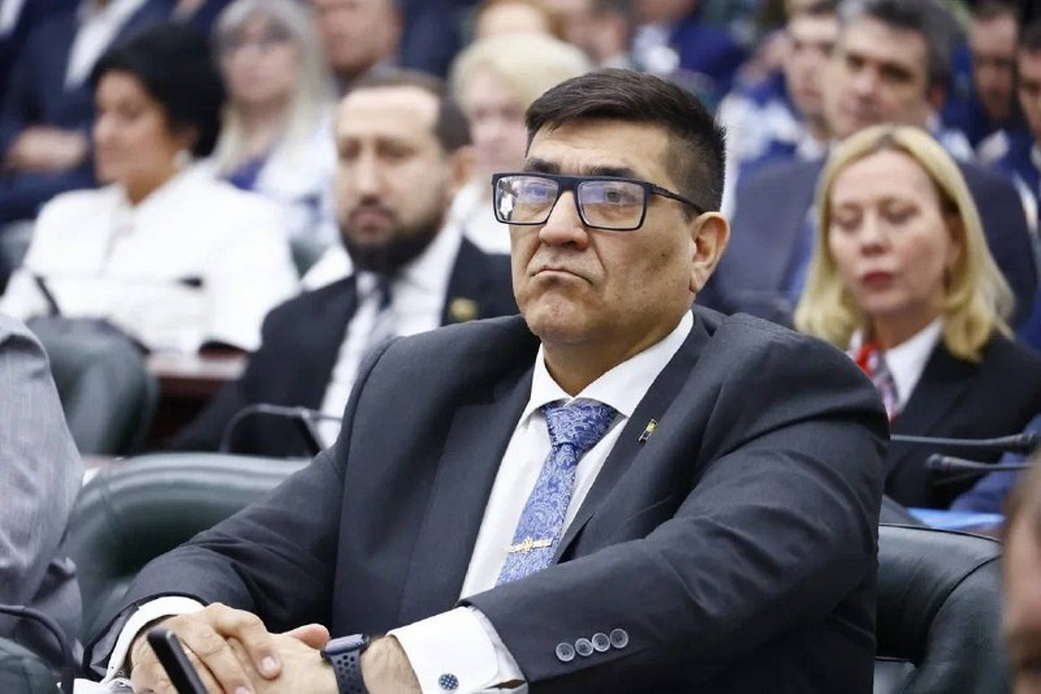 Губернатор Илья Середюк представил ежегодный отчет Парламенту Кузбасса Губернатор Илья Середюк представил ежегодный отчет Парламенту Кузбасса