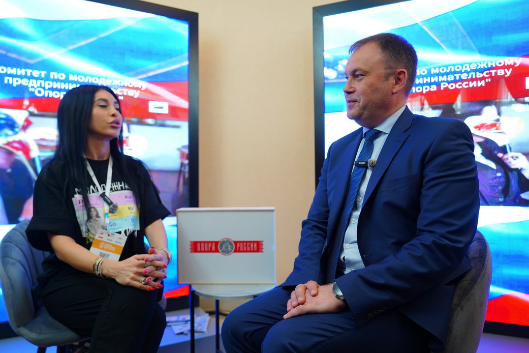 Илья Середюк: форум креативных индустрий поможет превратить продукцию кузбасских мастеров в успешные бренды Илья Середюк: форум креативных индустрий поможет превратить продукцию кузбасских мастеров в успешные бренды