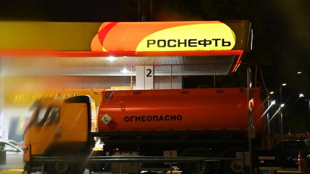 В Москве отменили пропуска для бензовозов