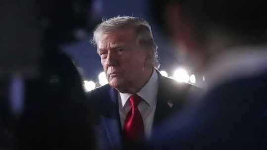 Трамп пригрозил Европе ввести 100% пошлину за налог на цифровые услуги Трамп пригрозил Европе ввести 100% пошлину за налог на цифровые услуги