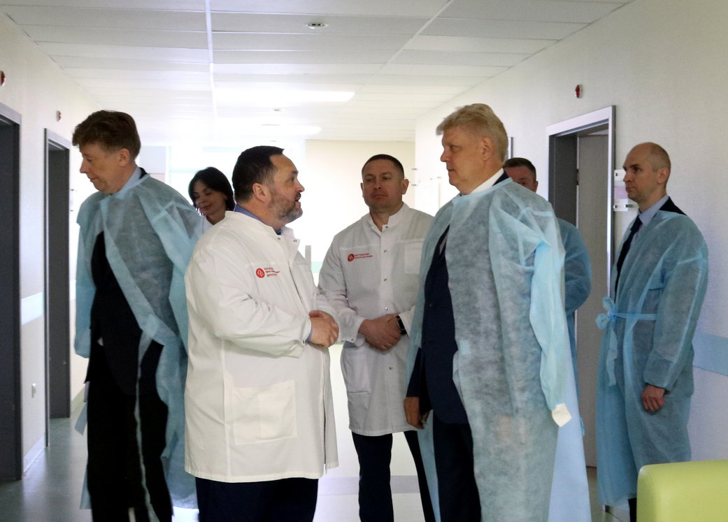Ведущие ортопеды России и зарубежных стран собрались в Сибири и обсудили новейшие технологии