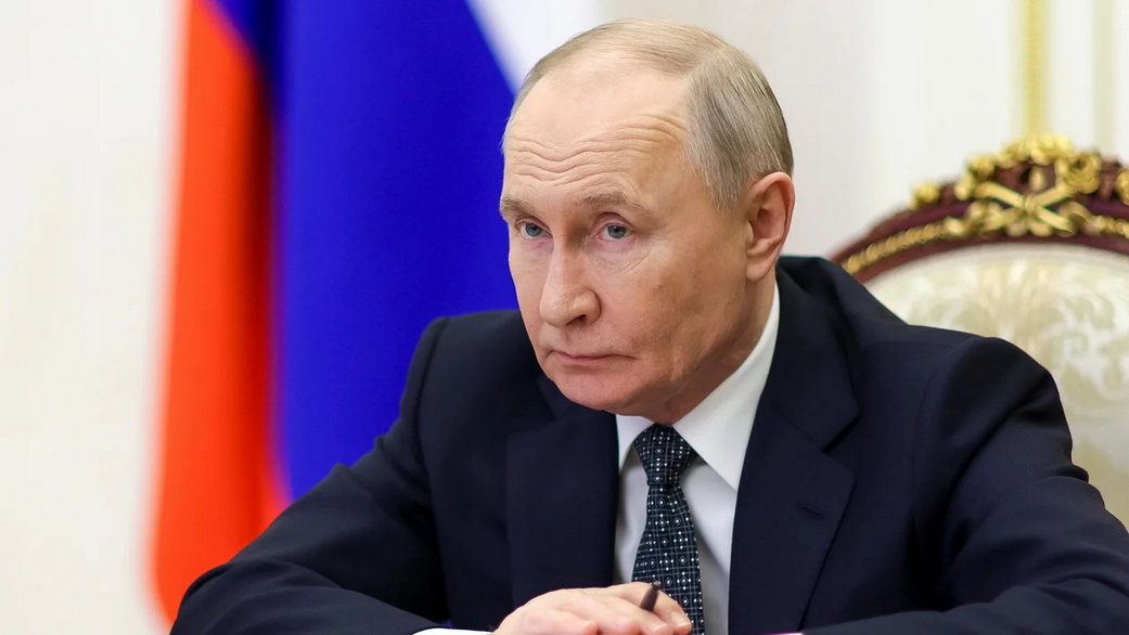 Путин поговорил по телефону с Пашиняном Путин поговорил по телефону с Пашиняном