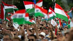 СМИ: Венгрия заблокировала переговоры о вступлении Украины и Молдавии в ЕС