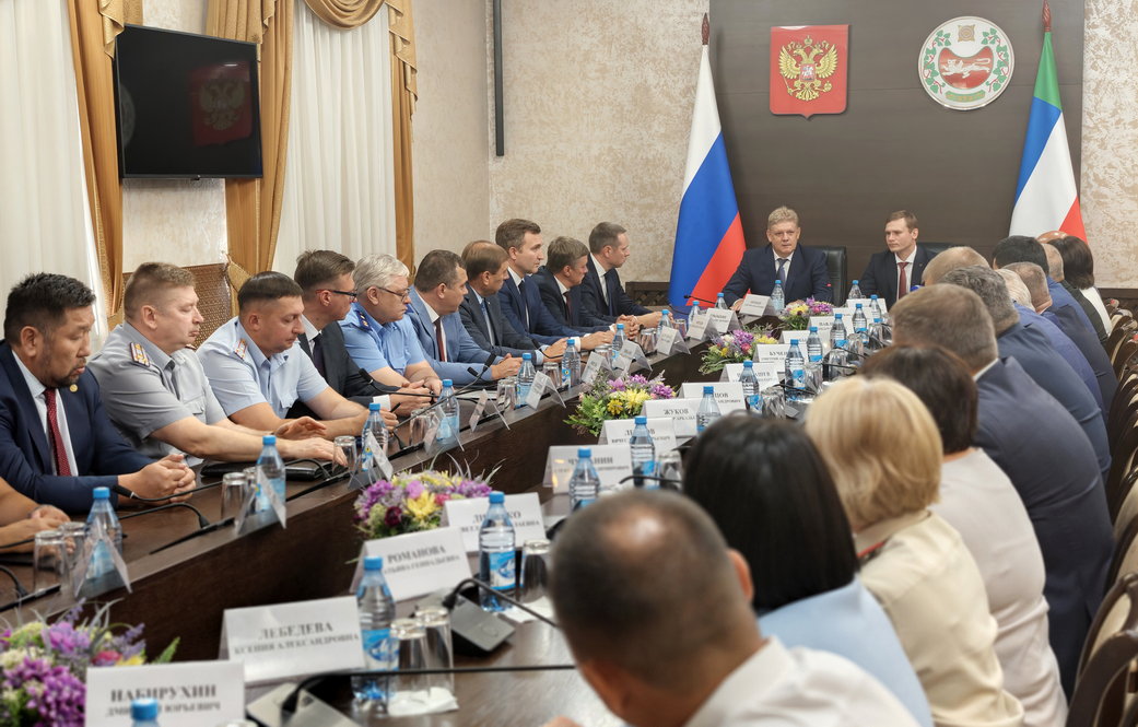 Анатолий Серышев провел ряд рабочих встреч в Республике Хакасия