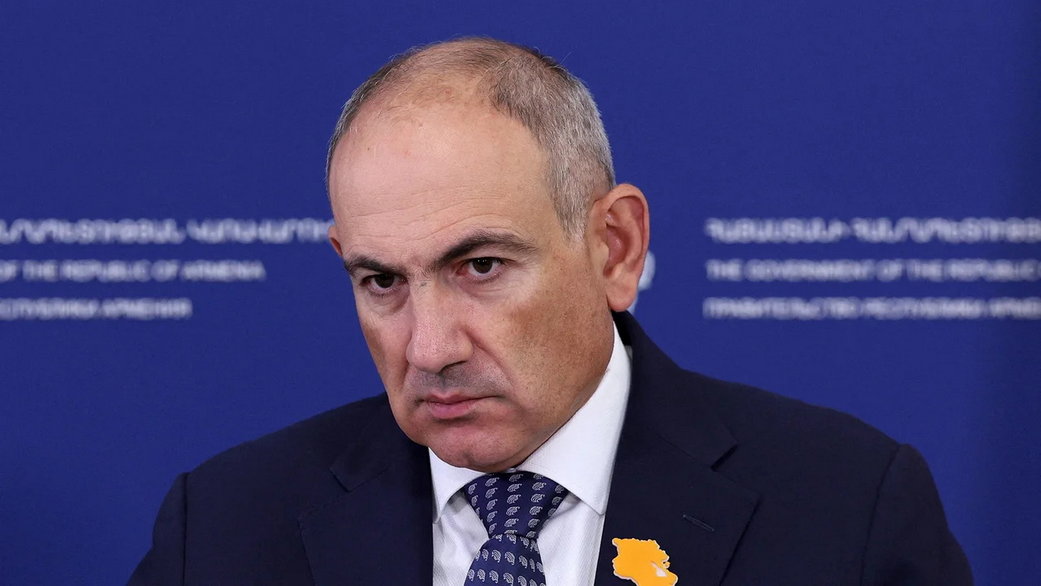 Пашинян обсудил с конгрессменом США Хамаде расширение контактов