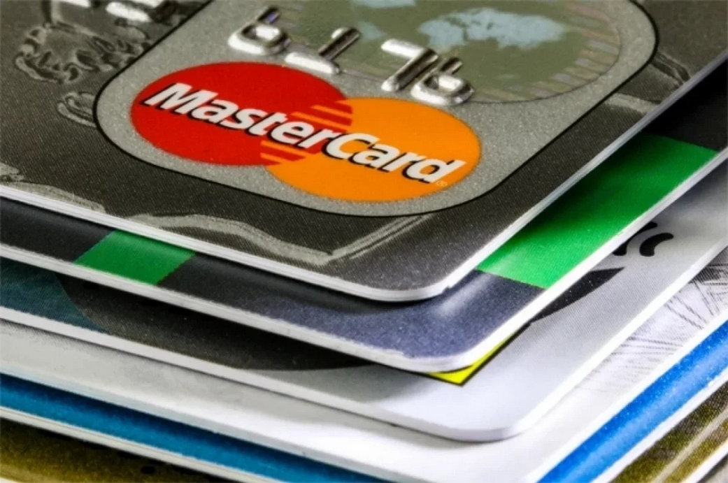 Аксаков рассказал, когда карты Visa и Mastercard полностью уйдут из оборота