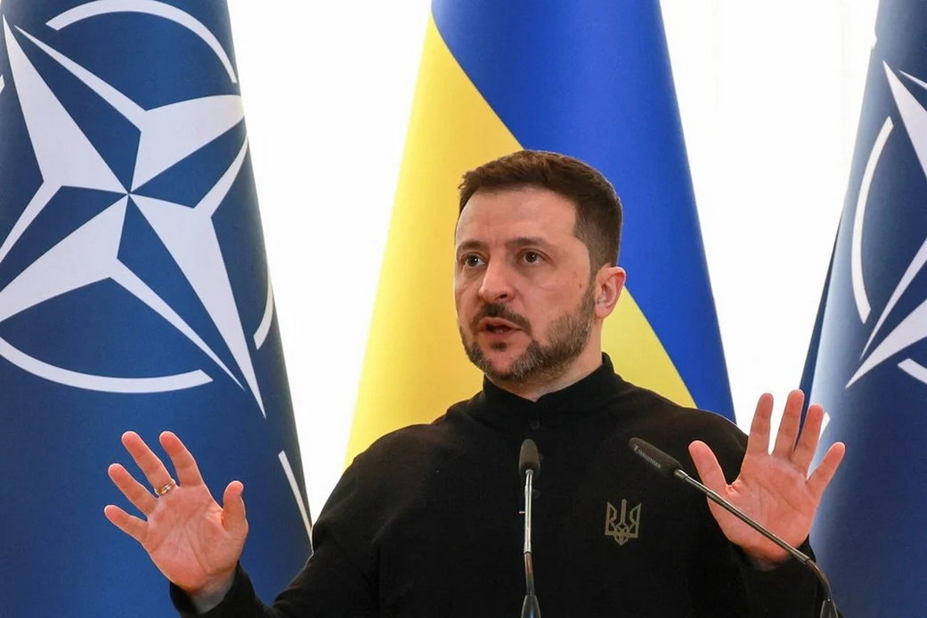 Мендель: Зеленский готовит гневное обращение к Трампу после удара по Киеву