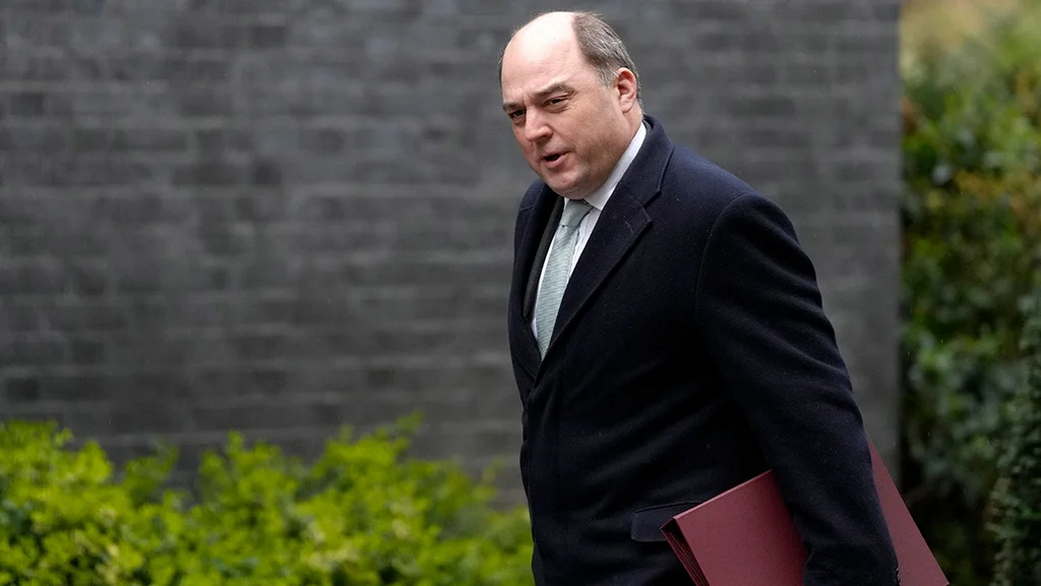 Экс-глава МО Британии призвал сбивать БПЛА РФ над Украиной