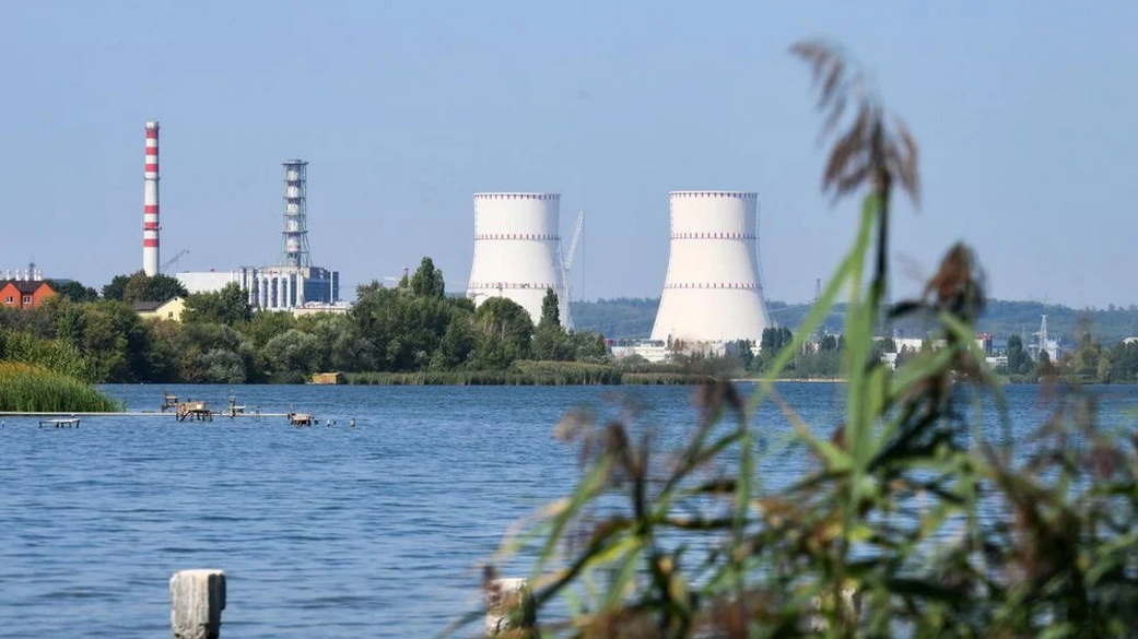 Дрон ВСУ взорвался на градирне Курской АЭС-2