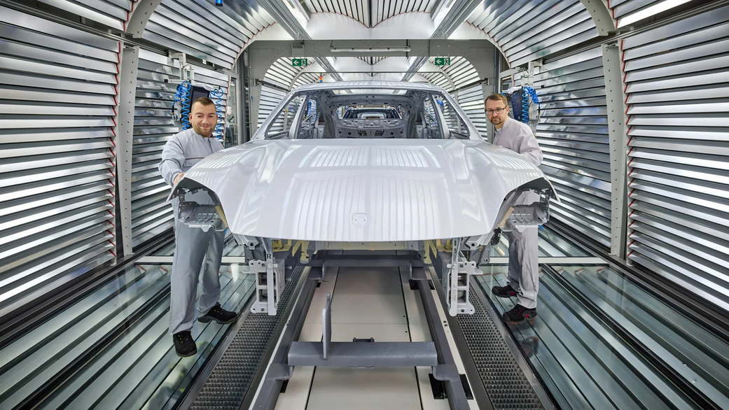 Volkswagen рекомендует Porsche сократить более 13 тысяч сотрудников