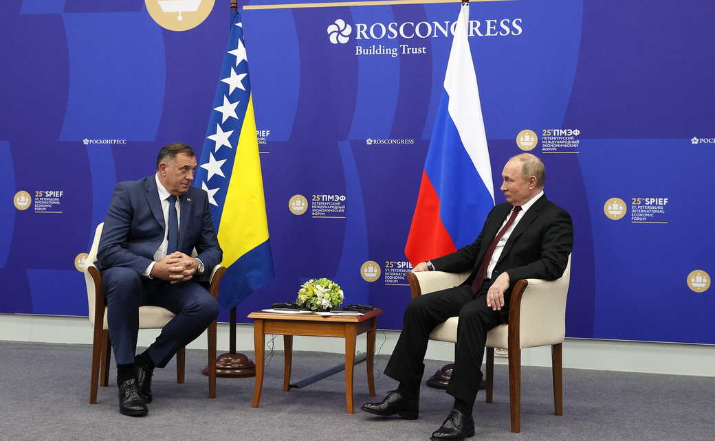 Владимир Путин: Встреча с членом Президиума Боснии и Герцеговины Милорадом Додиком Владимир Путин: Встреча с членом Президиума Боснии и Герцеговины Милорадом Додиком