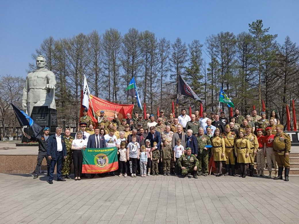 Сергей Цивилев встретился с участниками автопробега «Эстафета памяти “КуZбасс — фронту”»