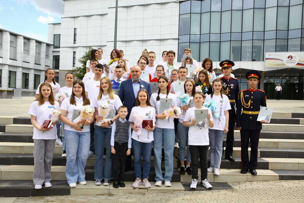 Поздравление губернатора Сергея Цивилева с Международным днем защиты детей