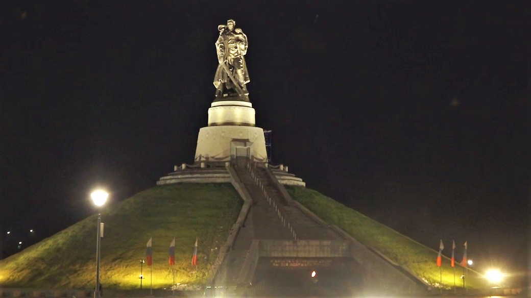 В КуZбассе обновили Мемориал Воину-Освободителю В КуZбассе обновили Мемориал Воину-Освободителю
