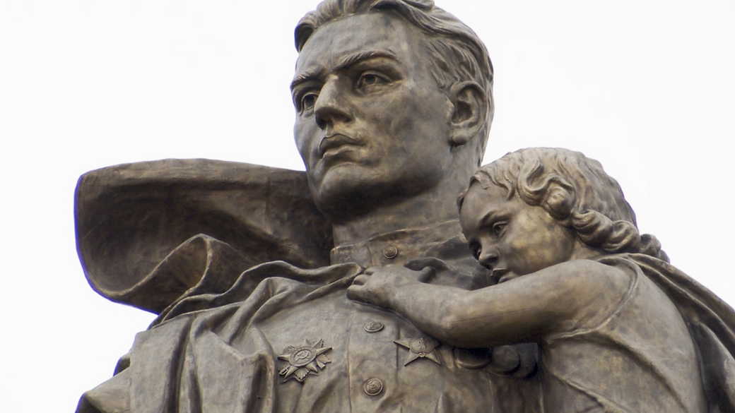 В КуZбассе обновили Мемориал Воину-Освободителю В КуZбассе обновили Мемориал Воину-Освободителю
