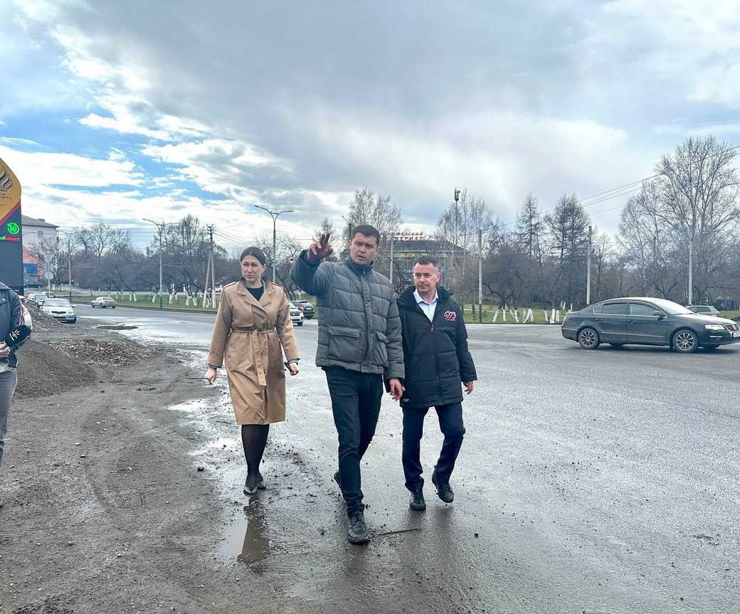 Глава Прокопьевска Максим Шкарабейников, посетил место, где будет построена новая автозаправочная станция
