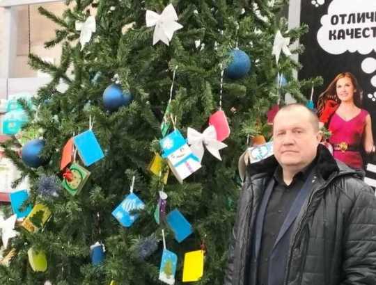 Депутаты Прокопьевского городского Совета приняли участие в акции "Елка желаний" Депутаты Прокопьевского городского Совета приняли участие в акции "Елка желаний"