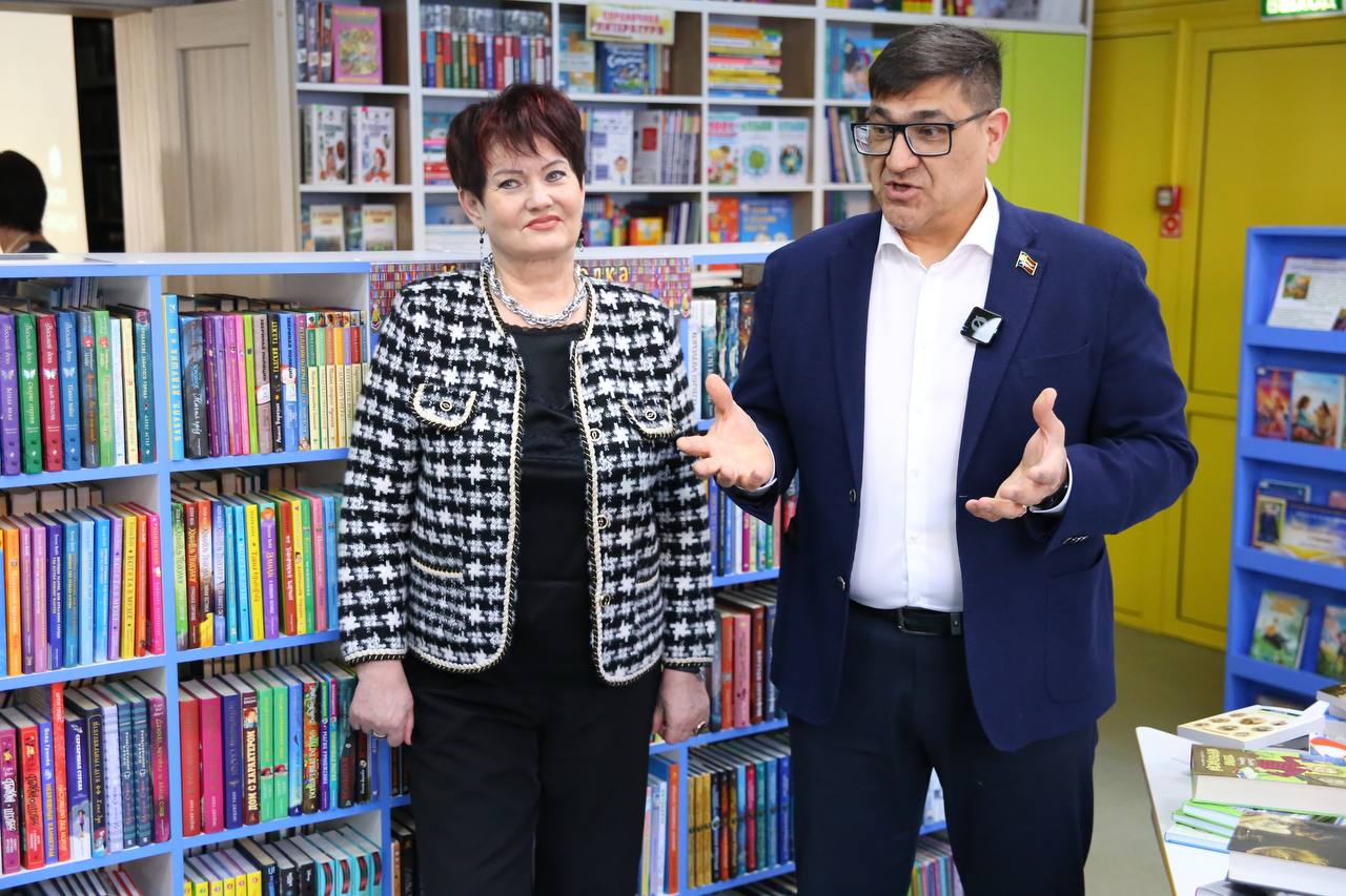 Прокопьевск. Дарите книги с любовью!