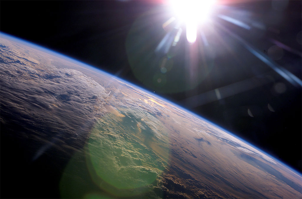 Вокруг похожей на Землю планеты начала формироваться атмосфера