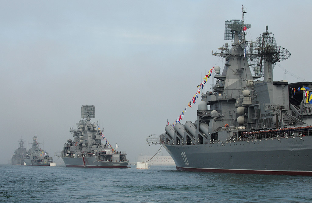 Черноморскому флоту поручено разминировать Крым