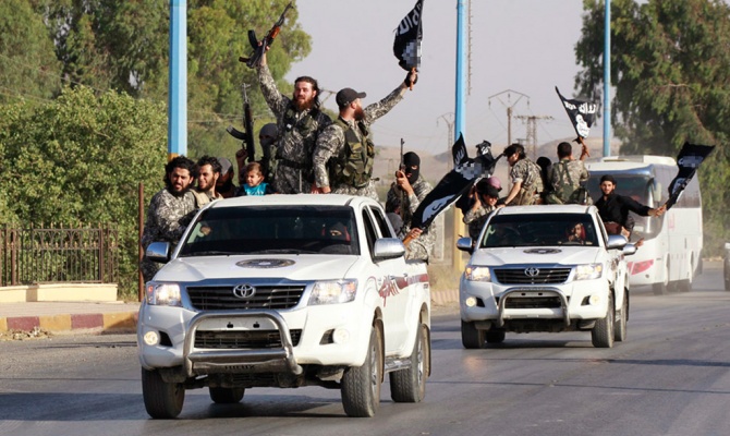 США решили выяснить пути снабжения сирийских исламистов джипами Toyota