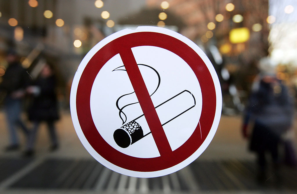 Ростуризм призвал уберечь курильщиков от штрафа в Таиланде