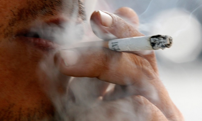 В США табачные гиганты выплатят полмиллиарда долларов на лечение курильщиков