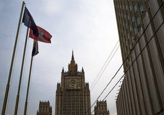 Россия высылает трех сотрудников посольств Швеции, Польши и Германии