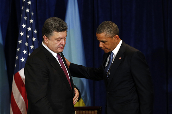 Президент Порошенко попросил у США оружия, а не одеял