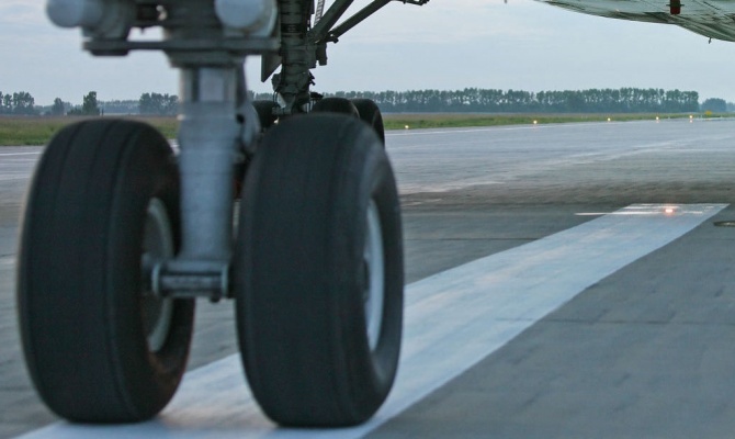 12 аэропортов на юге России приостановили работу
