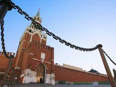Московский Кремль временно закроют для посетителей