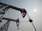 Нефть на бирже дешевеет до уровня декабря 2021 года