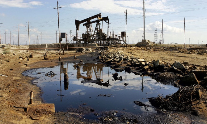 Goldman Sachs предсказал новый обвал цен на нефть