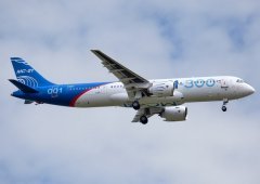 Минпромторг начал поиск специалистов для улучшения характеристик SSJ100