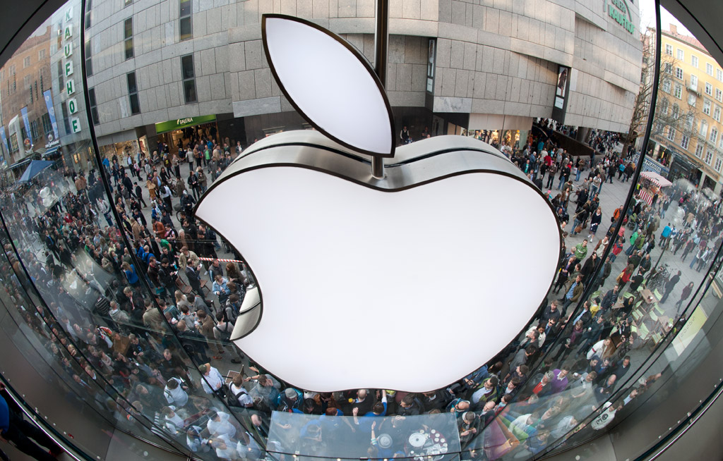 ФАС оштрафовала Apple на 1,2 миллиарда рублей ФАС оштрафовала Apple на 1,2 миллиарда рублей
